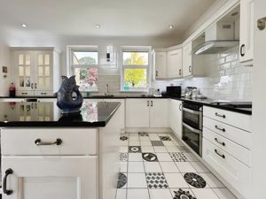 Photo 27- click for photo gallery